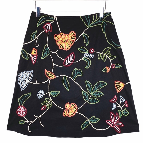 Lapis Dresses & Skirts - LAPIS flower leaves embroidery black skirt M